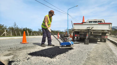 El Municipio continúa con las tareas de bacheo y recuperación vial