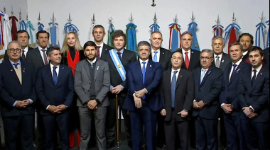 Milei reúne a gobernadores con las reformas laboral e impositiva sobre la mesa