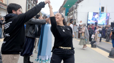 La Municipalidad celebró el "Día de la Tradición" en la calle San Martín