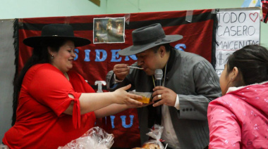 Vecinos y Vecinas disfrutaron de la  "Fiesta de las Provincianías" en el Centro Esther Fadul