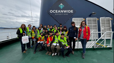 Infuetur sigue acercando a la comunidad educativa al Turismo Antártico