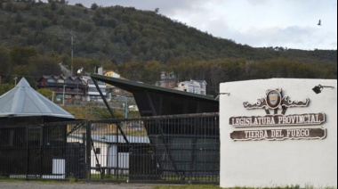 Por medidas de fuerza de APEL, suspendieron la sesión de la Legislatura