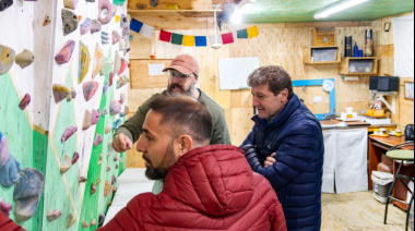 Melella visitó la sede del Club Andino Río Grande