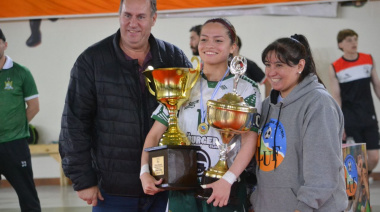 Escuela Municipal se coronó nuevamente en el futsal de primera división de AFA