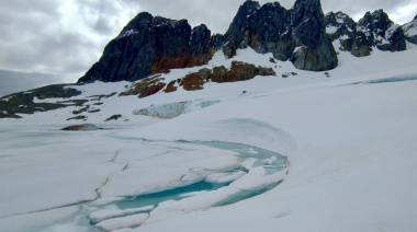 Gobierno recomienda evitar el acercamiento al Glaciar Ojo del Albino