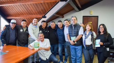 El Intendente de Ushuaia encabezó la presentación del convenio colectivo de trabajo homologado