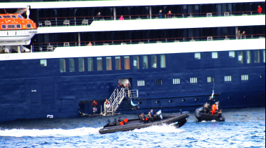 La Armada evacuó a pasajero en el Drake aunque falleció tras llegar a Ushuaia