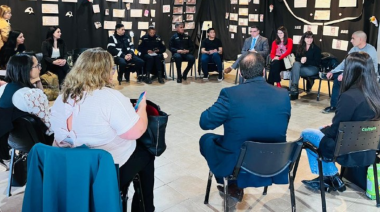 Realizan reunión de trabajo para fortalecer el abordaje de situaciones de violencia en Tolhuin  