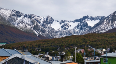 La Legislatura busca regular el senderismo y el trekking para frenar la degradación ambiental
