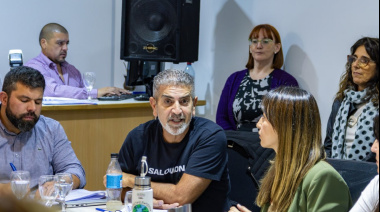 Reclamo de López Silva para que la legislatura trate los proyectos de financiamiento educativo y salud