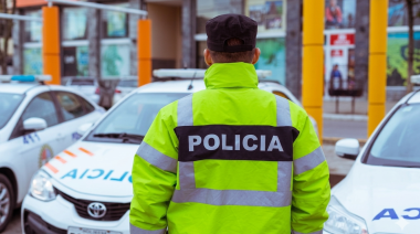 Policías de la Comisaría Cuarta salvaron a un bebé en Río Grande