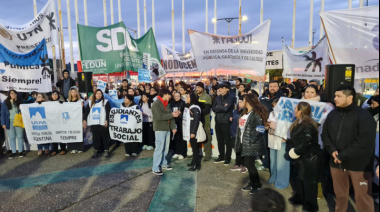 Multitudinaria Marcha Federal Universitaria en Tierra del Fuego