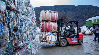Exportan al continente 15 toneladas de material para reciclaje