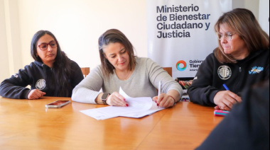 Gobierno y ATE Tolhuin firmaron un acuerdo para fortalecer la Diplomatura Universitaria de Acompañantes Comunitarios