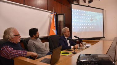 El juez Löffler brindó una charla sobre la provincialización y el concepto de provincia archipelágica