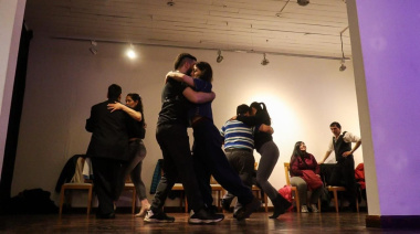 El tango y la milonga abrieron la fiesta nacional de la "Noche Más Larga" 2026