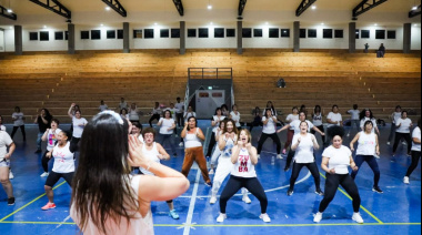 Exitosa jornada de Zumbathon "Invierno Fest" en el polideportivo María Auxiliadora