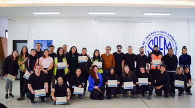 El Municipio entregó certificados a inspectores e inspectoras que completaron una capacitación sobre normativa local