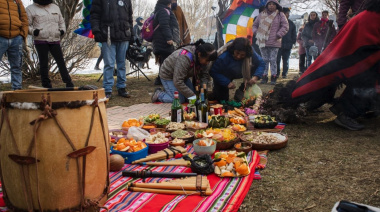 El Municipio acompañó la ceremonia a la Pachamama en el Paseo de Las Rosas