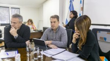 Von der Thusen anunció la convocatoria a partidos políticos por "ficha limpia"