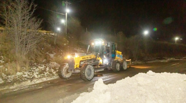 Continúan las tareas de rotulado y mantenimiento en avenida Héroes de Malvinas