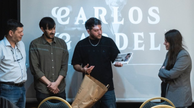 El Municipio llevó adelante la proyección de "El día que me quieras, el viaje de Gardel"