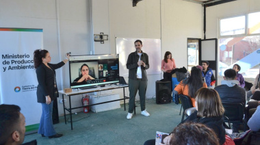 "Crecer con Identidad": 175 emprendedores y productores fueguinos participan de la instancia provincial
