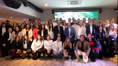 Ronda de negocios en el lanzamiento de la temporada de verano
