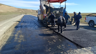 Rutas: avanzan los trabajos de repavimentación en San Sebastián y la Ruta 3