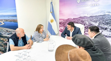 El intendente Vuoto recibió a la agrupación Gauchos Fueguinos