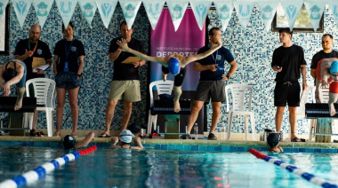 Más de 200 nadadores y nadadoras participaron del torneo de natación "142 aniversario de Ushuaia"