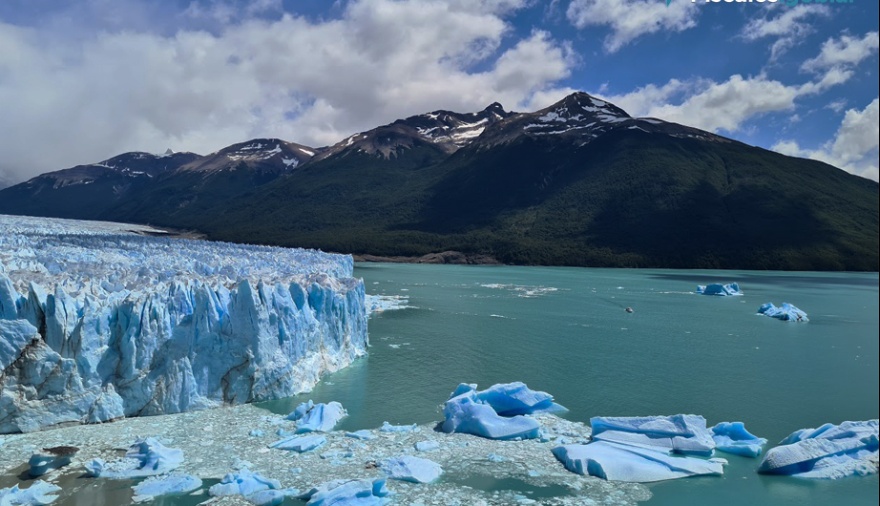 Suspenden la navegación del buque de turismo luego de detectar la presencia de hidrocarburos en el lago Argentino