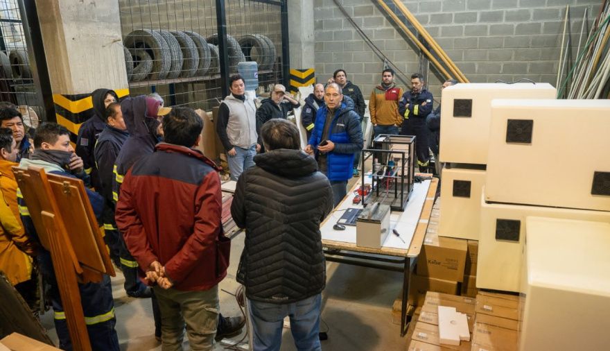 Capacitaron a personal de la Cooperativa Eléctrica y DPE sobre equipos para electrodependientes