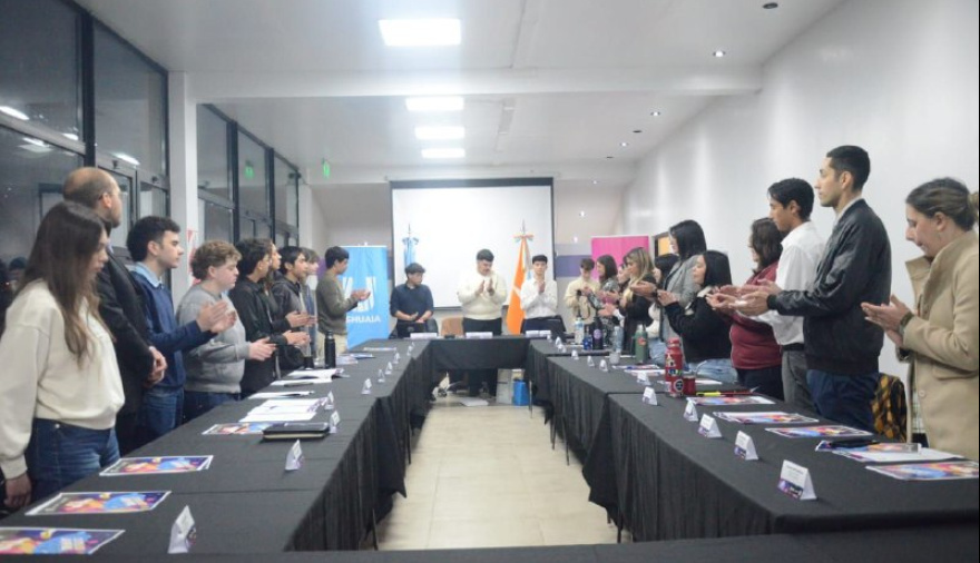 Municipalidad de Ushuaia: El Consejo Juvenil realizó la primea sesión ordinaria