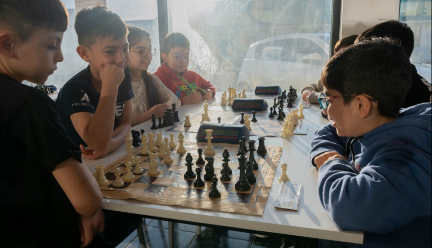 Dos jóvenes fueguinos representarán a la provincia en las Olimpiadas Nacionales de Ajedrez