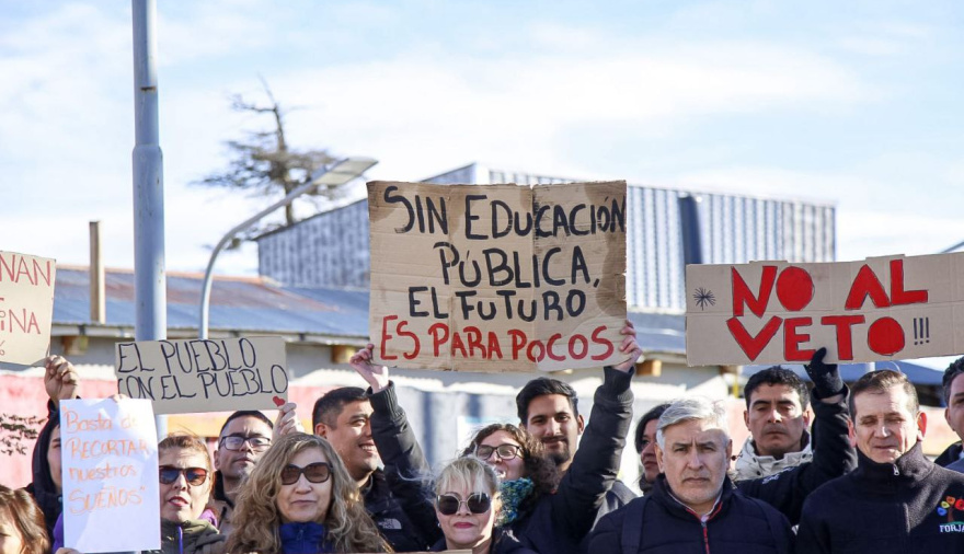 Tierra del Fuego se pronucnio a favor de la universidad píblica: "El país le dice basta a la motosierra de Milei"