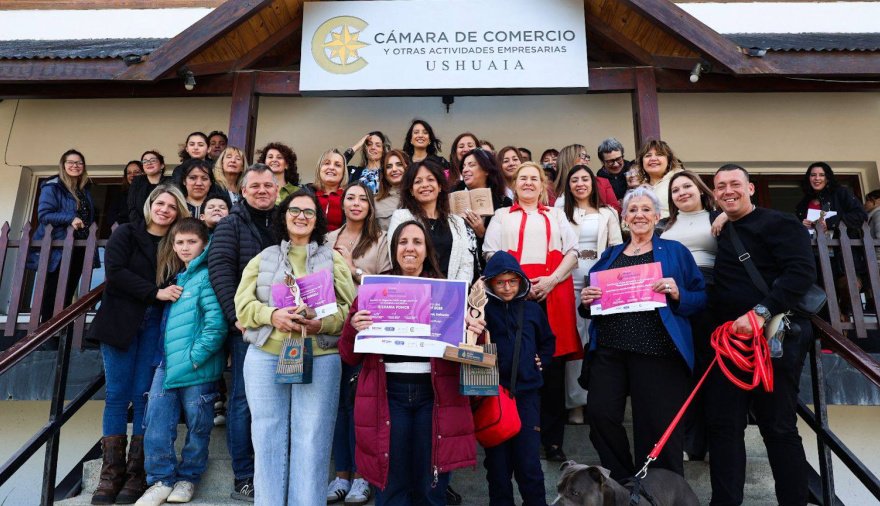 Silvana Ponce ganó el “Premio Mujer Empresaria Tierra del Fuego 2025”