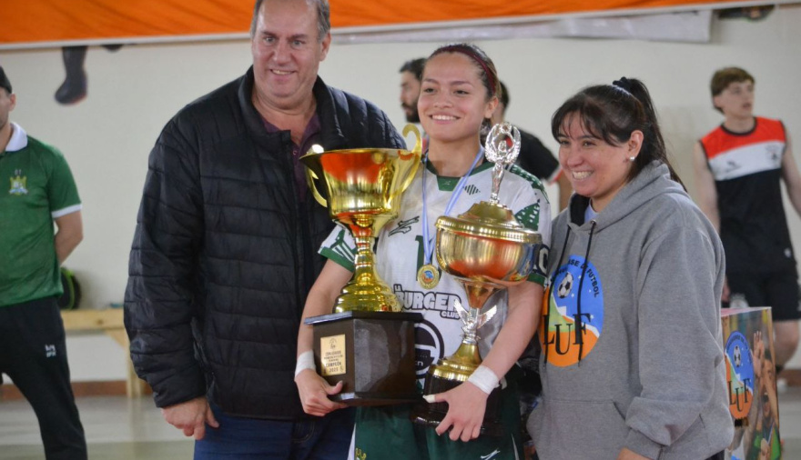 Escuela Municipal se coronó nuevamente en el futsal de primera división de AFA