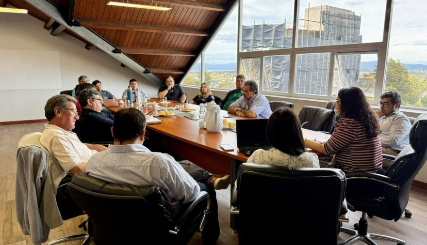 La Municipalidad de Ushuaia acusa a la Provincia de retenerle 1000 millones y convocó a los gremios