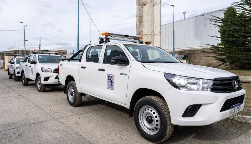 El Gobierno Provincial incorporó cuatro nuevas camionetas para la DPE