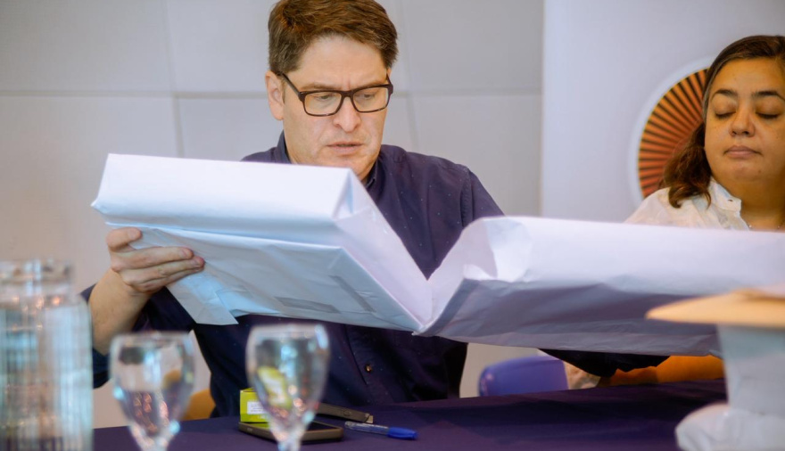 Gobierno realizó la apertura de ofertas para la obra de electricación en el barrio Chacra VIII de Río Grande