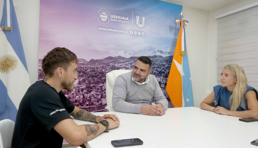 Atletas destacados por su logro en la UTMB fueron recibidos por el intendente Vuoto