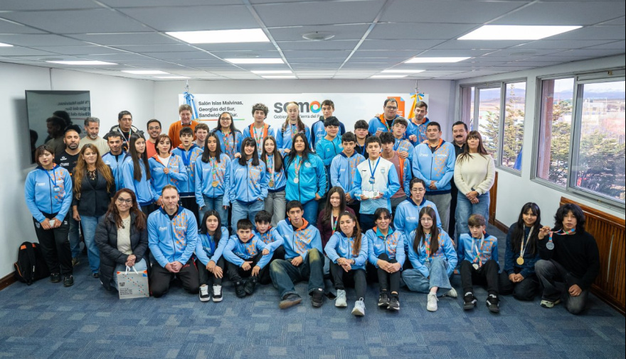 Melella recibió a deportistas fueguinos que participaron de los Juegos Patagónicos