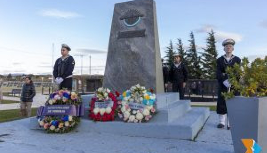 Sciurano y Selzer destacaron el valor de los tripulantes del ARA General Belgrano