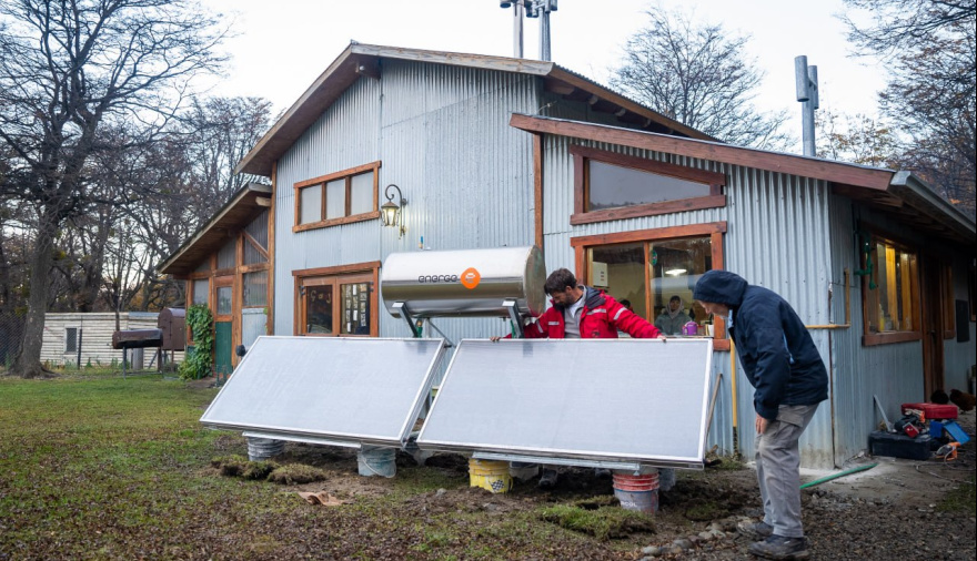 El CAAD de Andorra recibió un termotanque solar