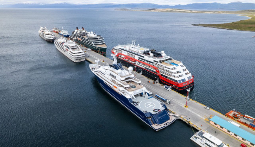 Defensas obsoletas y con diferencias técnicas: los argumentos para renovar 75 defensas en el Puerto de Ushuaia