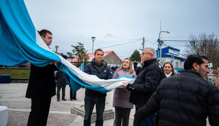 El Municipio participó del acto por el "Día de la afirmación de los derechos argentinos sobre Malvinas, Islas y Sector Antártico