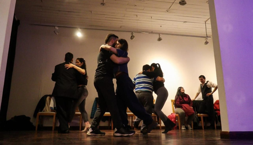 El tango y la milonga abrieron la fiesta nacional de la "Noche Más Larga" 2026