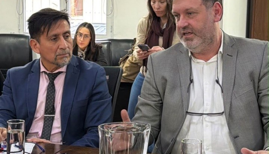 Radar en Tolhuin: El juez González participó de la reunión en la legislatura