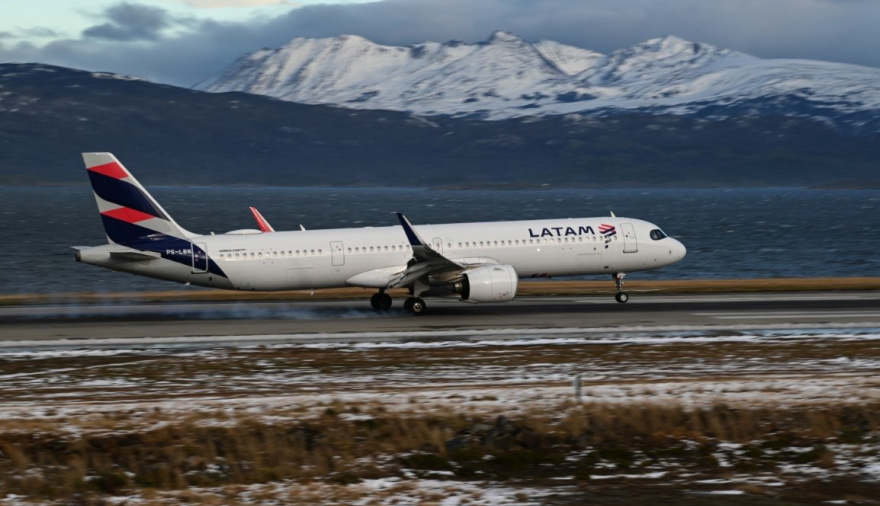 LATAM Airlines Brasil realizó su primer vuelo a Ushuaia